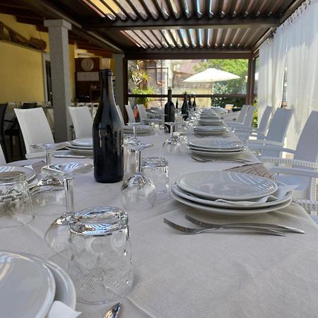 I Graniti Villa Monti ภายนอก รูปภาพ