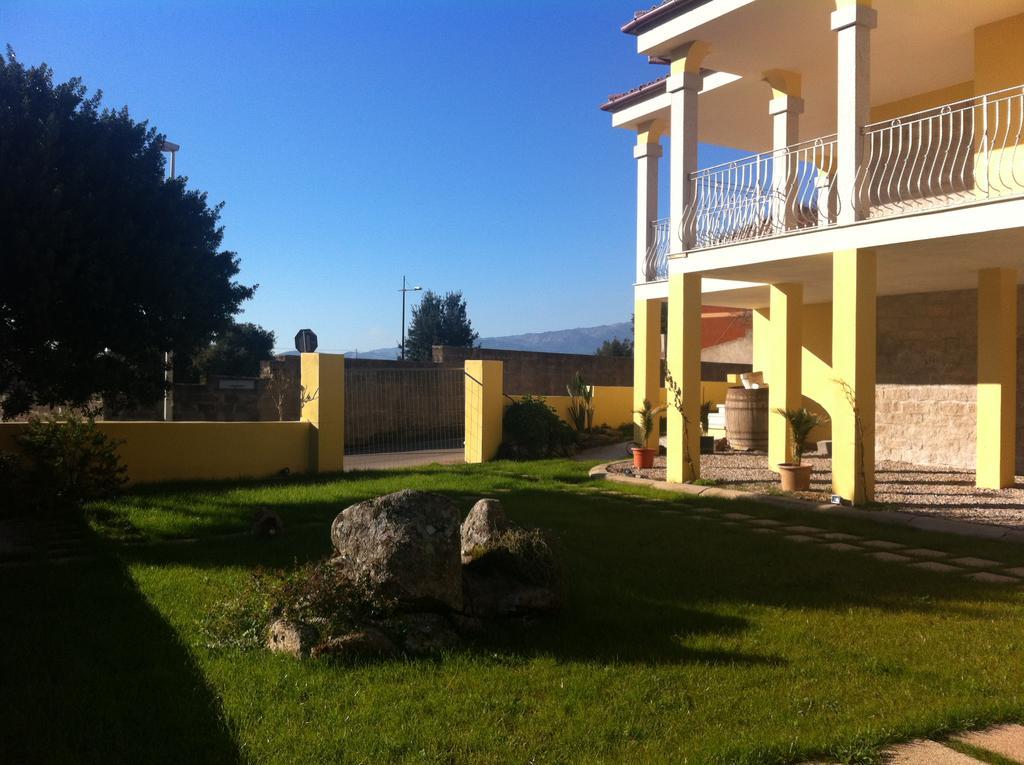 I Graniti Villa Monti ภายนอก รูปภาพ
